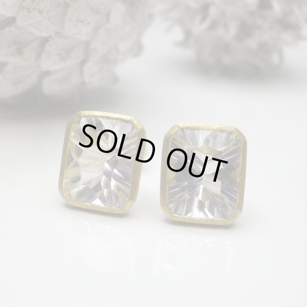 画像2: マット　クオーツ　ピアス（K18イエローゴールド） (2)