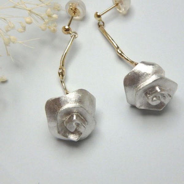 画像2: いばらピアス　（シルバー・K10イエローゴールド） (2)