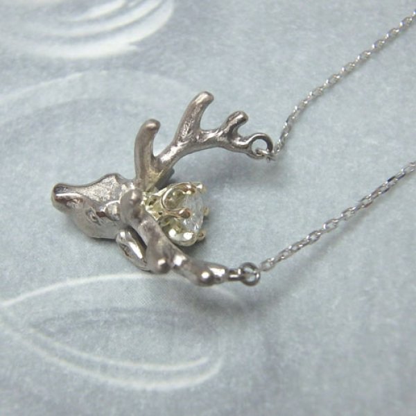 画像4: 鹿王子　ペンダント　（K10ホワイトゴールド） (4)