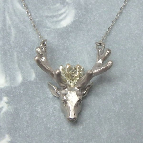 画像2: 鹿王子　ペンダント　（K10ホワイトゴールド） (2)