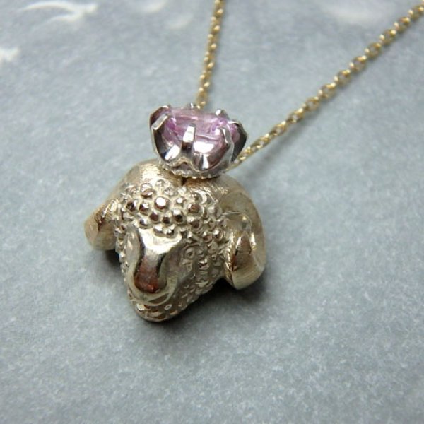 画像4: おひつじさま　王冠付　ペンダント　（K10イエローゴールド） (4)