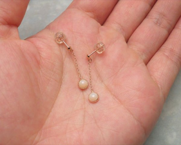 画像6: 白蝶貝　ミル打ちピアス　（K10ピンクゴールド 4mm） (6)