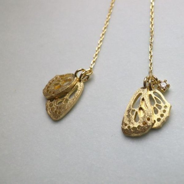 画像5: 透かし　ちょうちょ　ピアス　しじみちょう　（K18イエローゴールド　ダイヤ） (5)