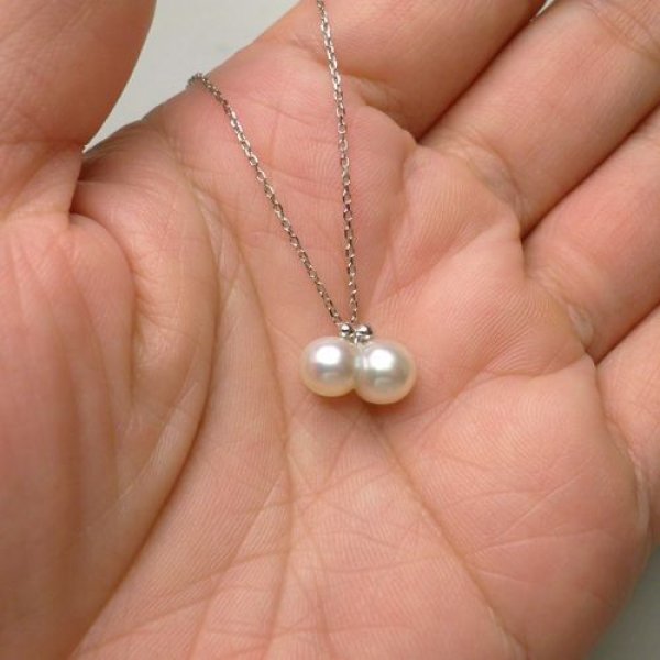 画像6: ツインパールちょうちょ　ネックレス　（K10ホワイトゴールド　あこや真珠） (6)