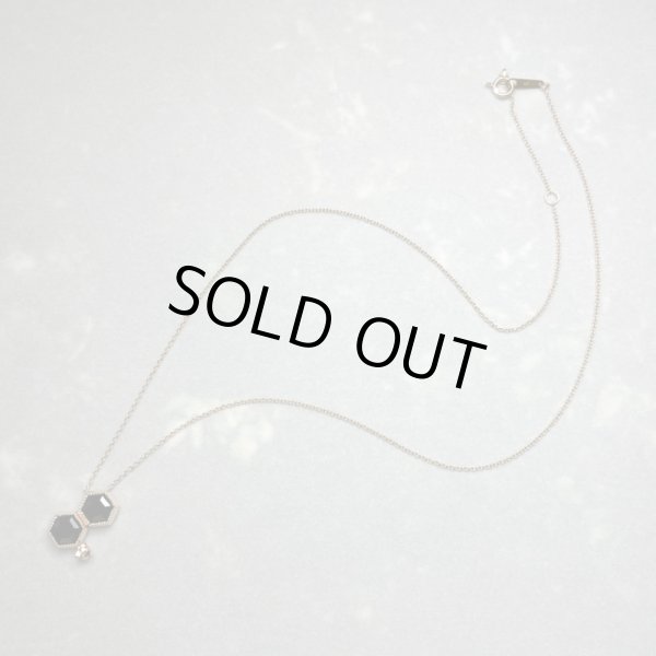 画像3: オニキ巣と蜜蜂ペンダント (K10イエローゴールド) (3)