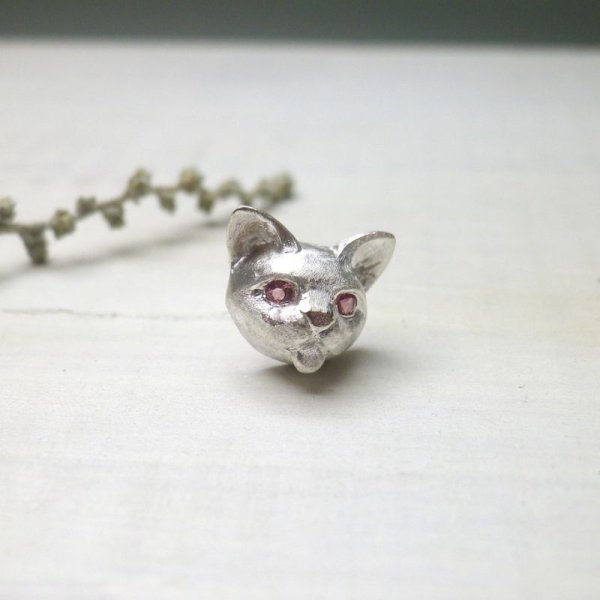 画像2: ねこのベー　ピアス　（シルバー　ピンクトルマリン）　※片耳用です (2)