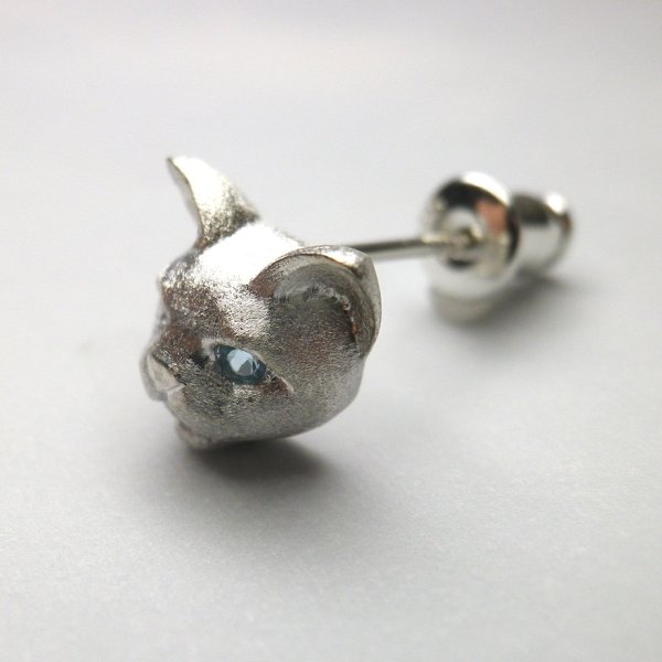 画像4: ねこのシャー　ピアス　（シルバー　ブルートパーズ）　※片耳用です (4)