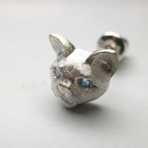 画像3: ねこのシャー　ピアス　（シルバー　ブルートパーズ）　※片耳用です (3)