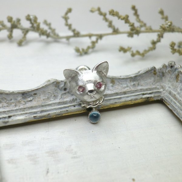 画像1: ねこのたま　ピアス　（シルバー　ピンクトルマリン・ブルートパーズ）　※片耳用です (1)